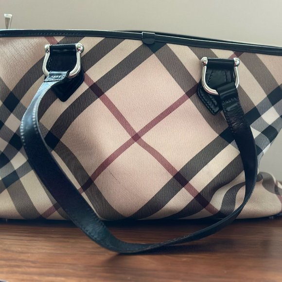 BURBERRY Nova Check Regent Tote in Black, with matching wallet - Picture 8 of 8